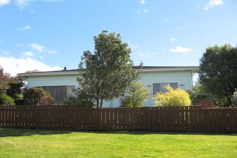 Photo of property in 14 Windsor Road, Waipawa, 4210