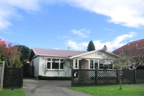 Photo of property in 11 Miro Street, Woburn, Lower Hutt, 5010
