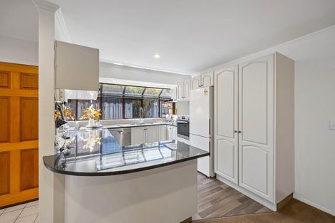 Photo of property in 2/28 Britannia Place, Half Moon Bay, Auckland, 2012