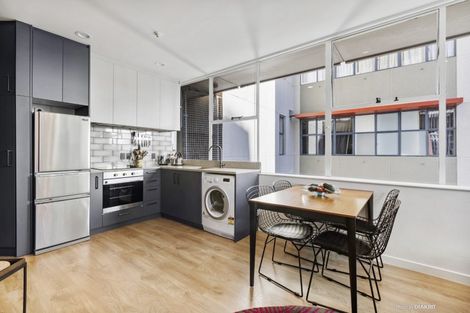 Photo of property in Terrace Tower Apartments, 7a/126 The Terrace, Wellington Central, Wellington, 6011