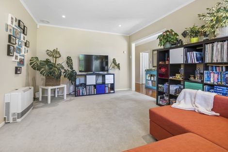 Photo of property in 80 Verbena Road, Birkdale, Auckland, 0626