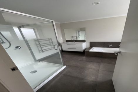 Photo of property in 92 Pakanga Grove, Pyes Pa, Tauranga, 3112