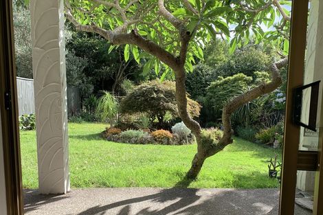 Photo of property in 2/59 Maxwelton Drive, Mairangi Bay, Auckland, 0630