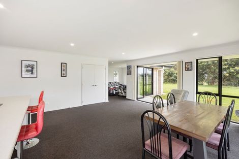 Photo of property in 51 Edgeview Crescent, Fitzroy, Hamilton, 3206