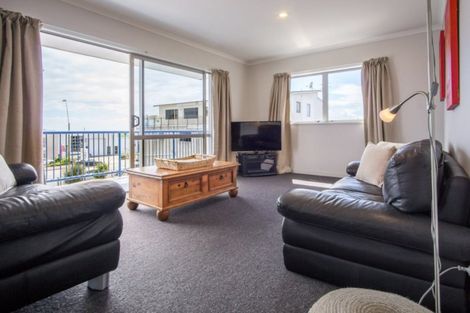 Photo of property in 138 Molesworth Street, New Plymouth, 4312