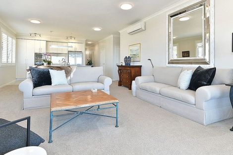 Photo of property in 46 Panorama Heights, Orewa, 0931