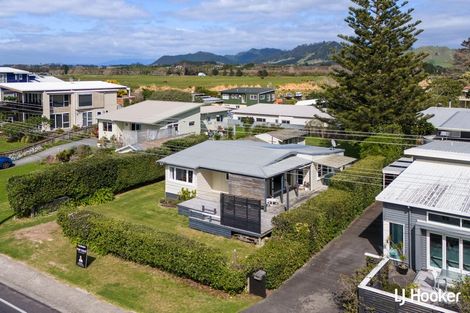 Photo of property in 84 Seaforth Road, Waihi Beach, 3611