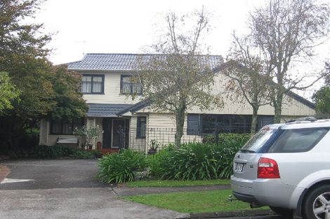 Photo of property in 35 The Crest, Sunnyhills, Auckland, 2010