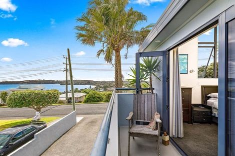 Photo of property in 62 Stanmore Bay Road, Stanmore Bay, Whangaparaoa, 0932