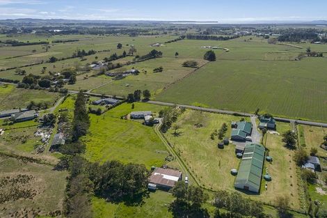 Photo of property in 37 Te Pua School Road, Helensville, 0875