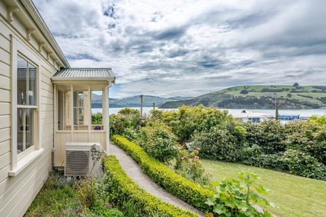 Photo of property in 16 Aubrey Street South, Akaroa, 7520