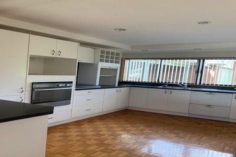 Photo of property in 454 Taupaki Road, Kumeu, 0892