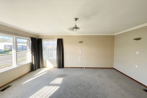 Photo of property in 36 Karaka Crescent, Levin, 5510
