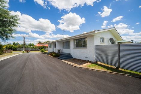 Photo of property in 5b Pollen Crescent, Melville, Hamilton, 3206