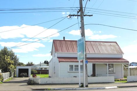 Photo of property in 107 Bridge Street, Bulls, 4818