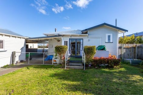 Photo of property in 69 Gordon Street, Dannevirke, 4930