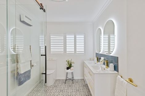 Photo of property in 1/122 Clawton Street, Westown, New Plymouth, 4310