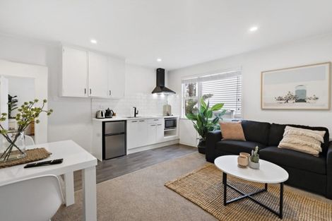 Photo of property in 213 Jervois Road, Herne Bay, Auckland, 1011