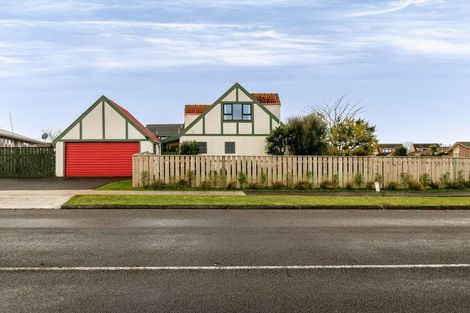 Photo of property in 68 Pencarrow Street, Highbury, Palmerston North, 4412