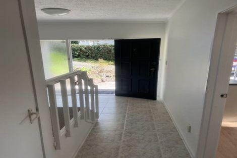 Photo of property in 1/36 Saddleback Rise, Murrays Bay, Auckland, 0630