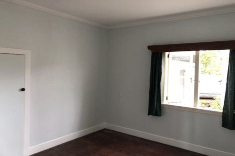 Photo of property in 71 Shaw Road, Oratia, Auckland, 0604