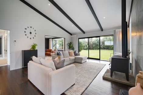 Photo of property in 211 Waikuku Beach Road, Waikuku, Rangiora, 7473