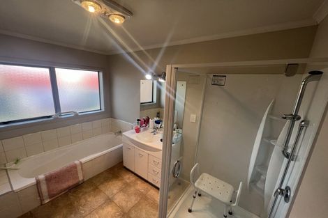 Photo of property in 44 Hokio Beach Road, Levin, 5510