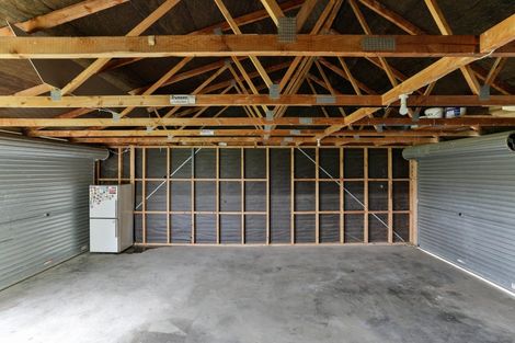 Photo of property in 76 Riverland Road, Kumeu, 0892