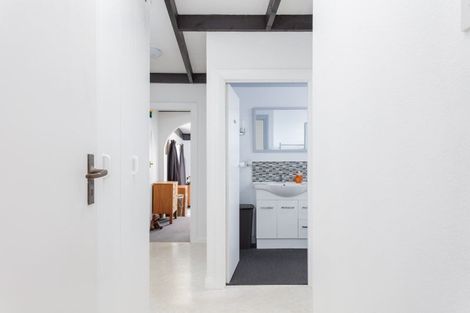 Photo of property in 33 Kelvin Street, Inner Kaiti, Gisborne, 4010