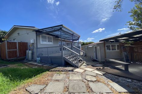 Photo of property in 53 Chatsworth Crescent, Pakuranga Heights, Auckland, 2010