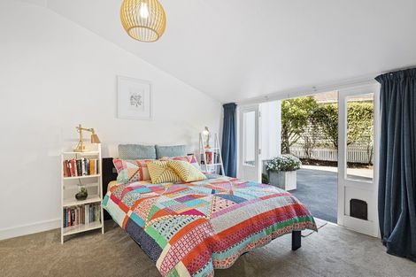 Photo of property in 1/58 Ngataringa Road, Devonport, Auckland, 0624