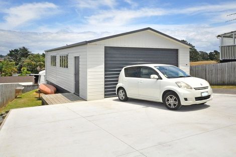 Photo of property in 37 Shakespear Road, Army Bay, Whangaparaoa, 0930