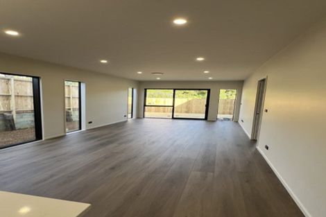 Photo of property in 1 Ripa Street, Flat Bush, Auckland, 2019