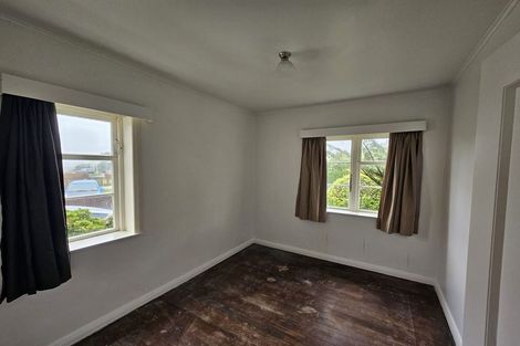 Photo of property in 10 Bould Street, Johnsonville, Wellington, 6037