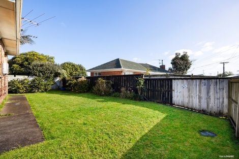 Photo of property in 2/2 Paul Place, Pakuranga, Auckland, 2010