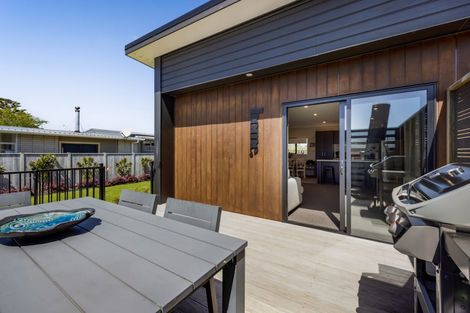 Photo of property in 24f Maire Street, Inglewood, 4330