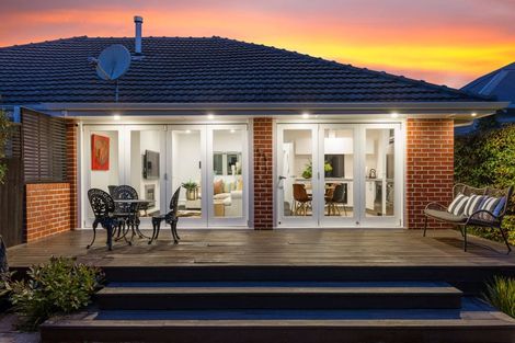 Photo of property in 2/110 Leinster Road, Merivale, Christchurch, 8014