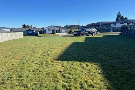 Photo of property in 17 Kohekohe Drive, Owhata, Rotorua, 3010