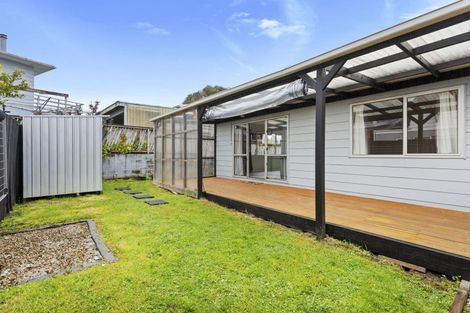 Photo of property in 2/152 Rathgar Road, Henderson, Auckland, 0610