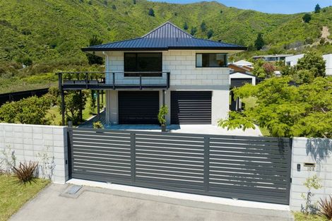 Photo of property in 108 Moana View Road, Waikawa, Picton, 7220