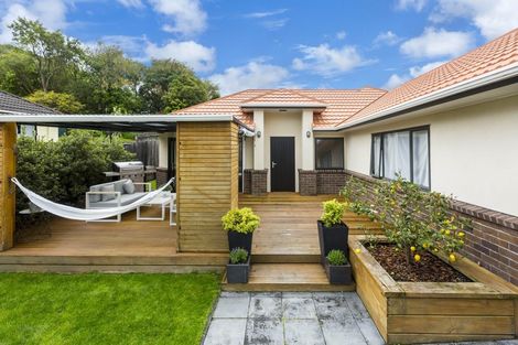 Photo of property in 5 Gloucester Street, Silverstream, Upper Hutt, 5019