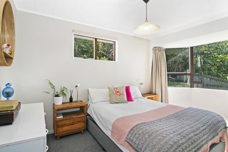 Photo of property in 28 Moulton Street, Moturoa, New Plymouth, 4310