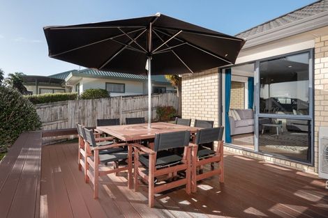 Photo of property in 14 Solander Drive, Welcome Bay, Tauranga, 3112