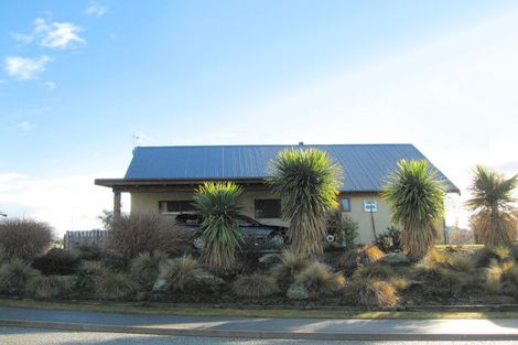 Photo of property in 25 Rob Roy Lane, Wanaka, 9305