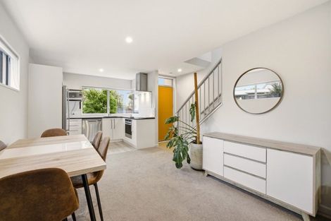 Photo of property in 12 Menin Gate Crescent, Broomfield, Christchurch, 8042