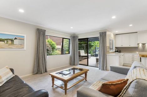 Photo of property in 2/9 Perendale Close, Somerville, Auckland, 2014