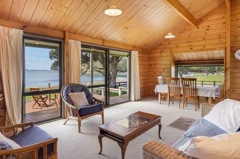 Photo of property in 97 Mahinepua Road, Kaeo, 0478