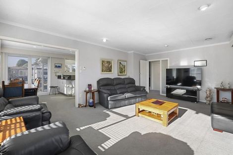 Photo of property in 89 Princess Street, Waitara, 4320