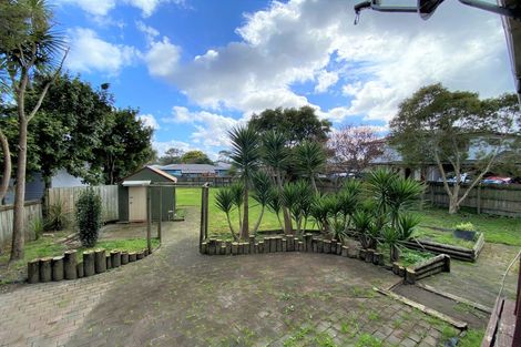 Photo of property in 5 Harrington Road, Henderson, Auckland, 0610