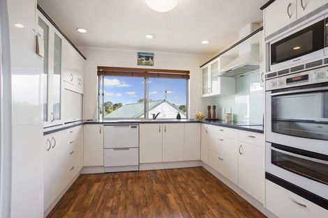 Photo of property in 14 Andes Avenue, Mangere Bridge, Auckland, 2022